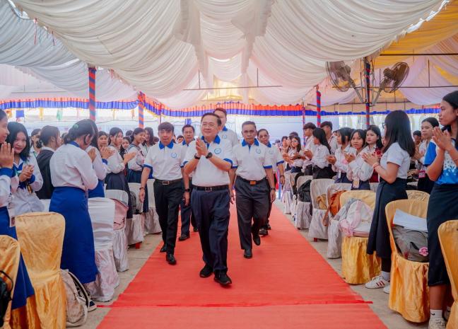 អភិបាលខេត្តបាត់ដំបង អញ្ជើញជាអធិបតីក្នុងពិធីអបអរសាទរទិវាជាតិអប់រំបណ្ដុះបណ្ដាលបច្ចេកទេស និងវិជ្ជាជីវៈលើកទី៩ ឆ្នាំ២០២៦