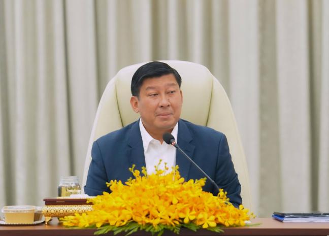 ឯកឧត្តម ប៊ុន ហុន អញ្ជើញចូលរួមកិច្ចប្រជុំអន្តរក្រសួងពិភាក្សាលើការផ្តល់សេវាវិស័យរៀបចំដែនដី នគរូបនីយកម្ម និងសំណង់ ជូនប្រជាជន